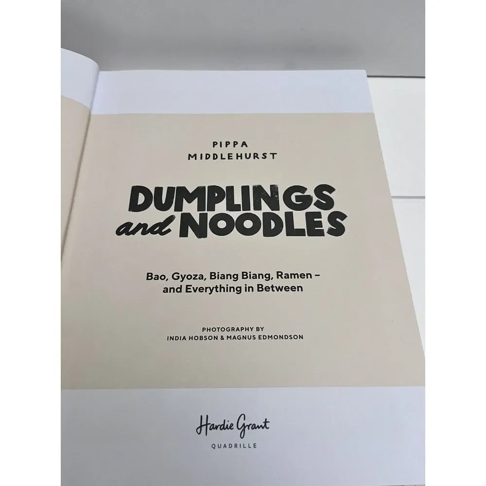 Dumplings and Noodle: Hardcover, by Middlehurst‎ Pippa - Excellent Condition